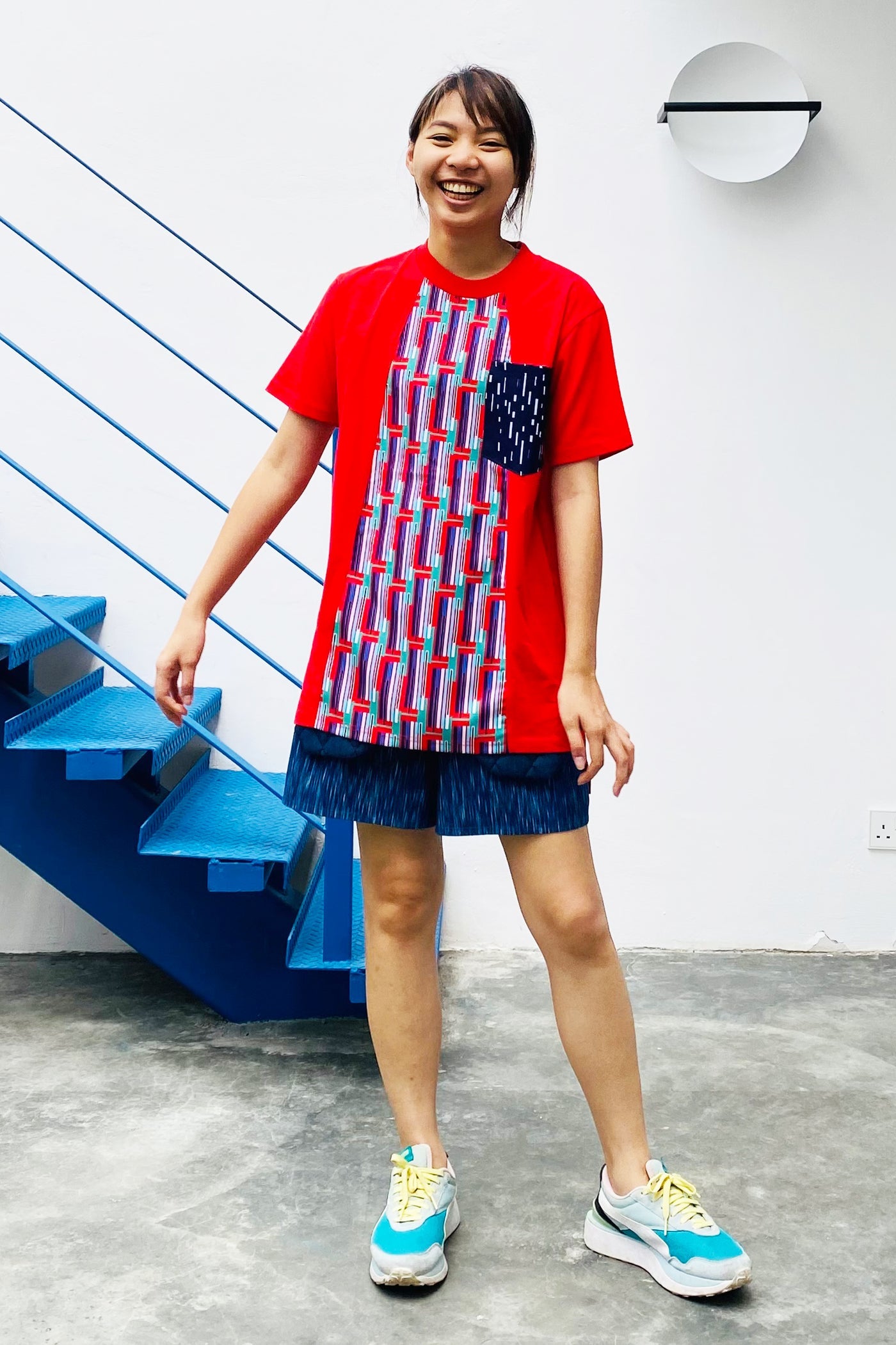 S06 UNISEX TEE || RED BRICKS TEE - BEV C multi label store